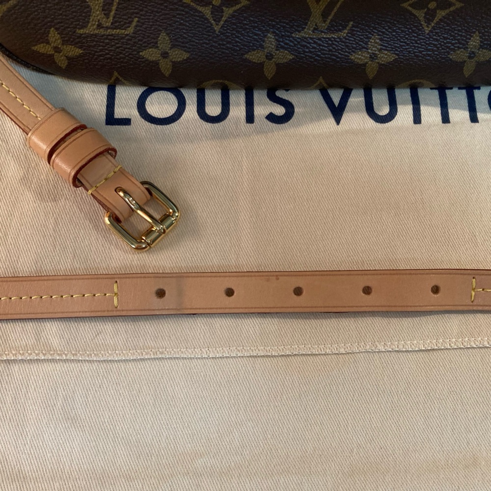 Louis Vuitton Mabillion Handbag - Picture 15 of 16